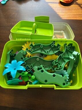 Green Flower & Leaf Building Set for Kids